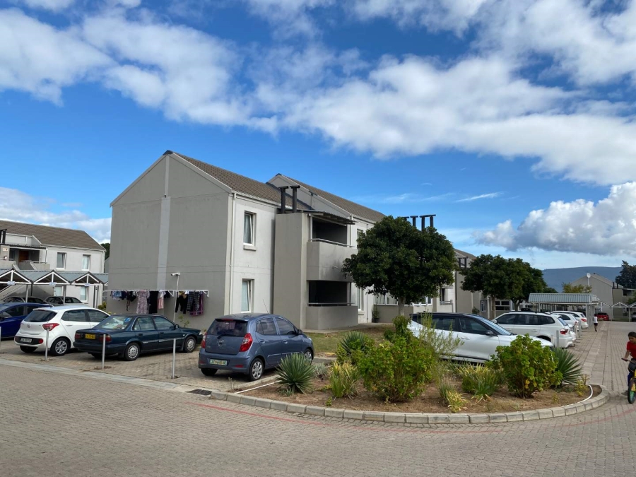 3 Bedroom Property for Sale in Klein Drakenstein Western Cape
